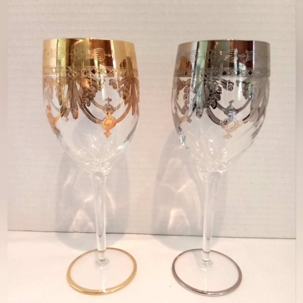 WINE GLASSES